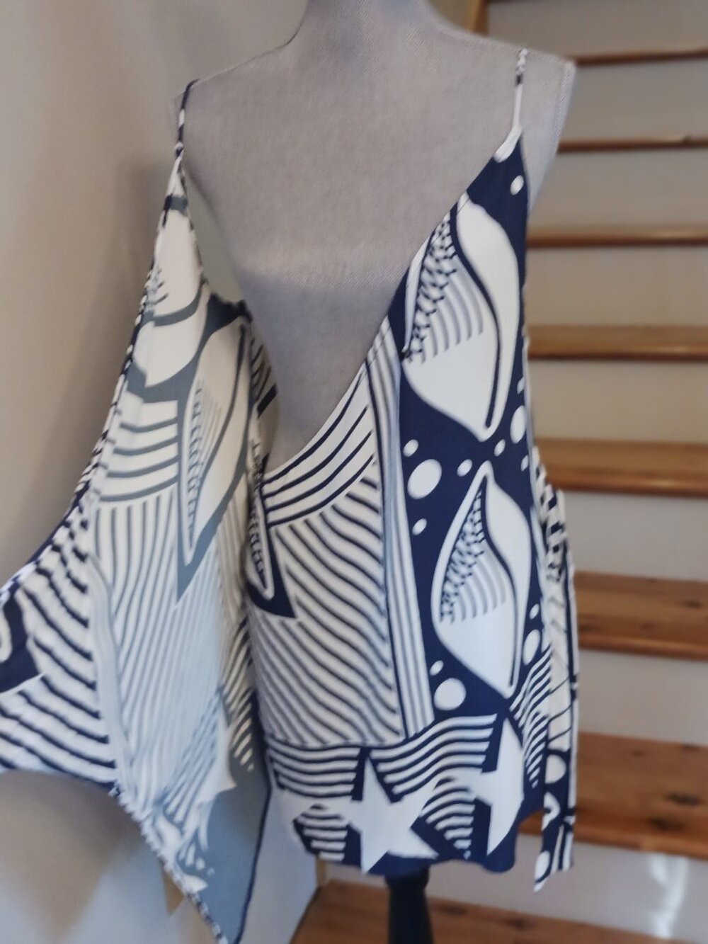 Farm Rio blue and white print mini wrap dress - Picture 4 of 9